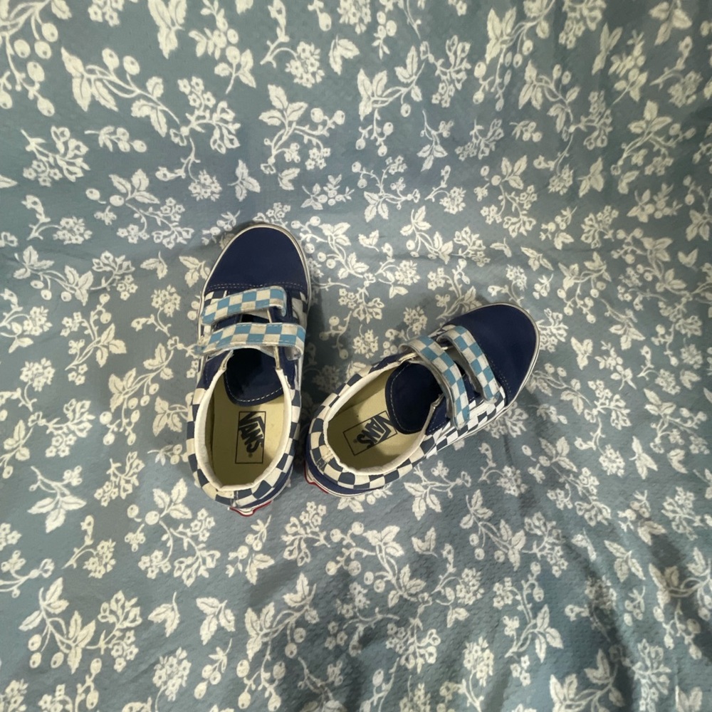 VANS - Picture 3 of 12